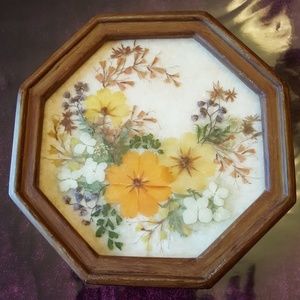Real Pressed Flower Plated Picture.